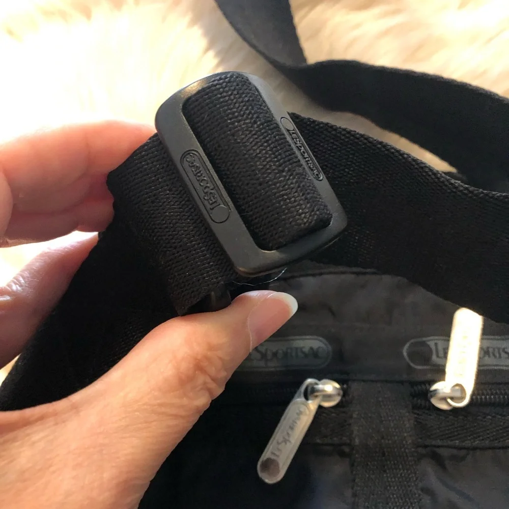Lesportsac black nylon crossbody shoulder handbag purse - Picture 5 of 8